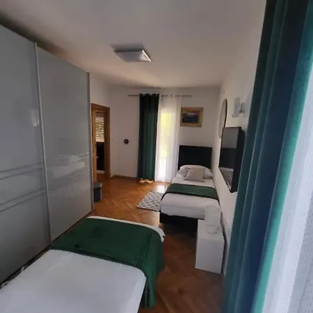 Apartman Tanja *